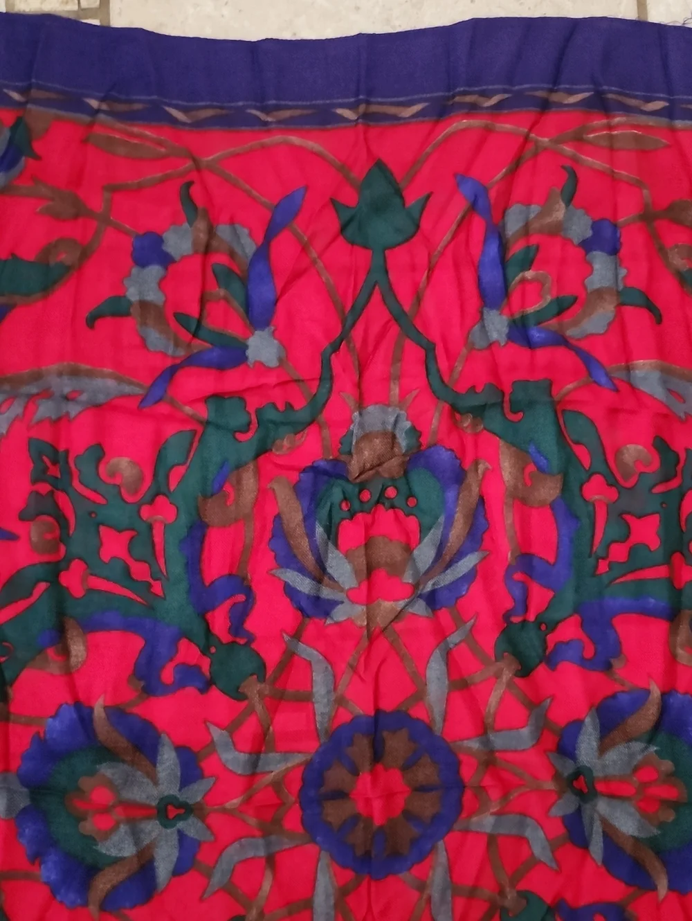 Vtg Made In Italy Vibrant Red Floral Silk-Feel Scarf Purple Border 33x33
